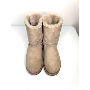 UGG Bailey Bow II Boot Sz 8 Light Gray SN 1016225